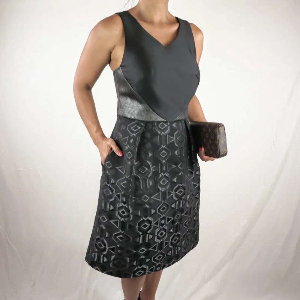 NWT Theia Black Printed A-Line Cocktail Dress $650 - Picture 9 of 10
